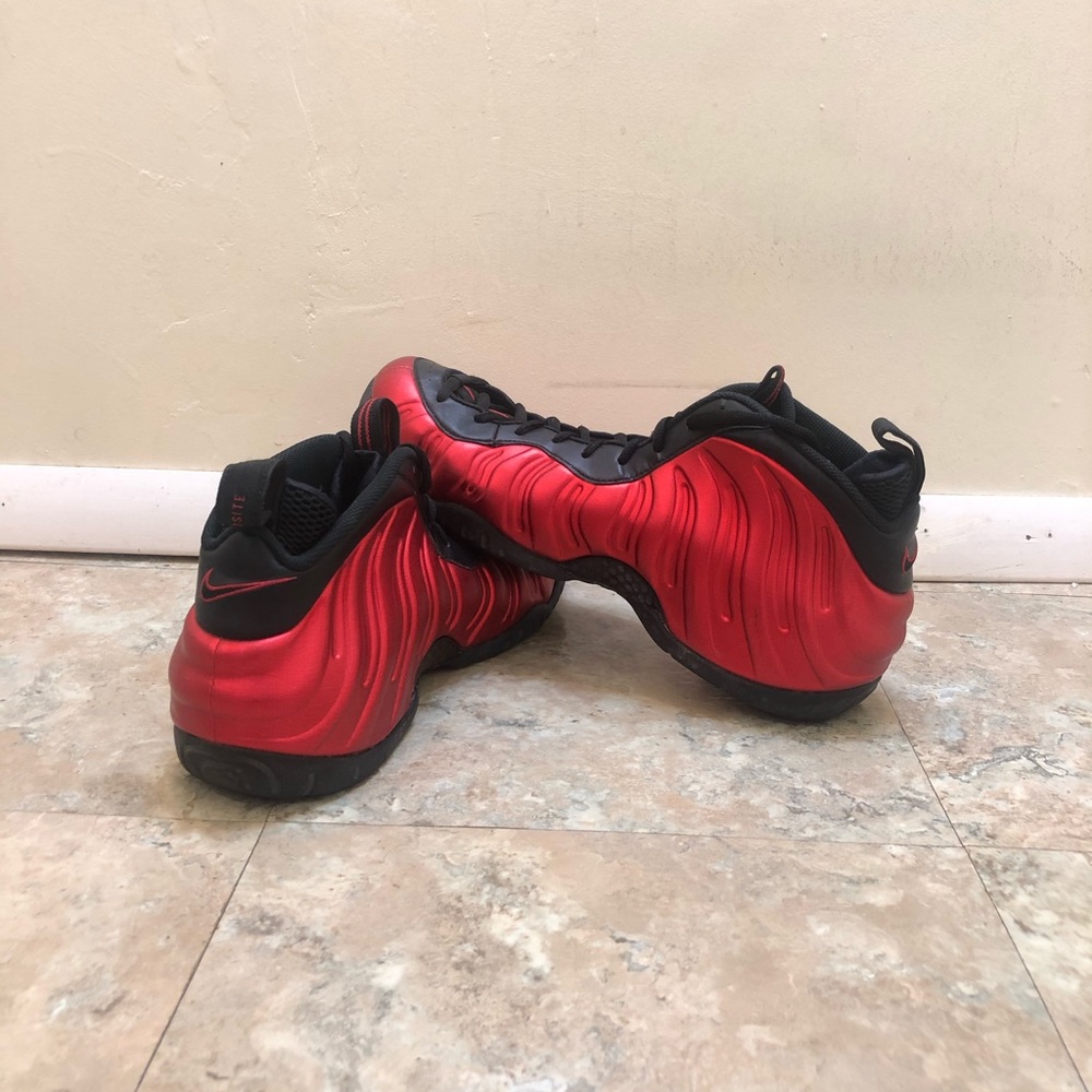 Nike Air Foamposite Pro University Red Black 14 - Picture 5 of 8